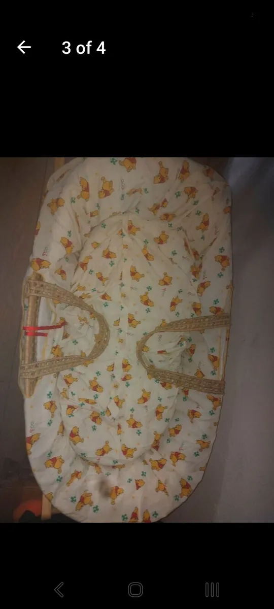 Winnie the pooh moses basket - Image 2