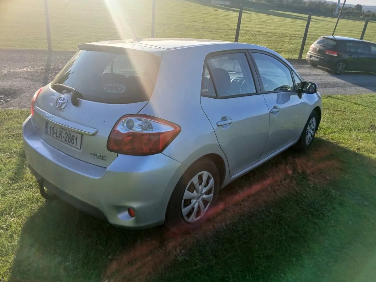 2010 Toyota auris - Image 3