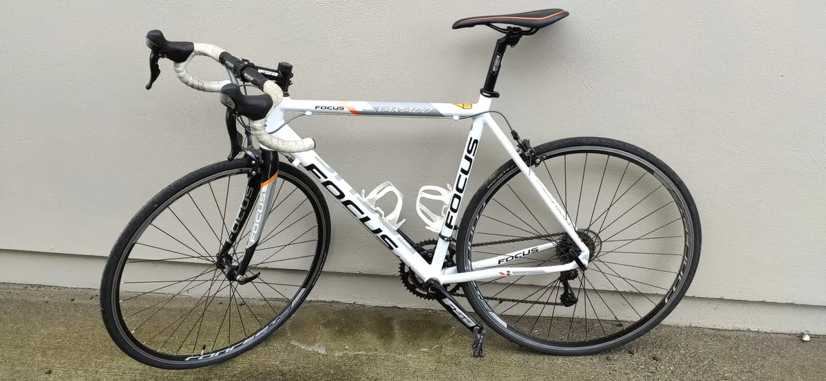 Focus Variado road bike - Image 1