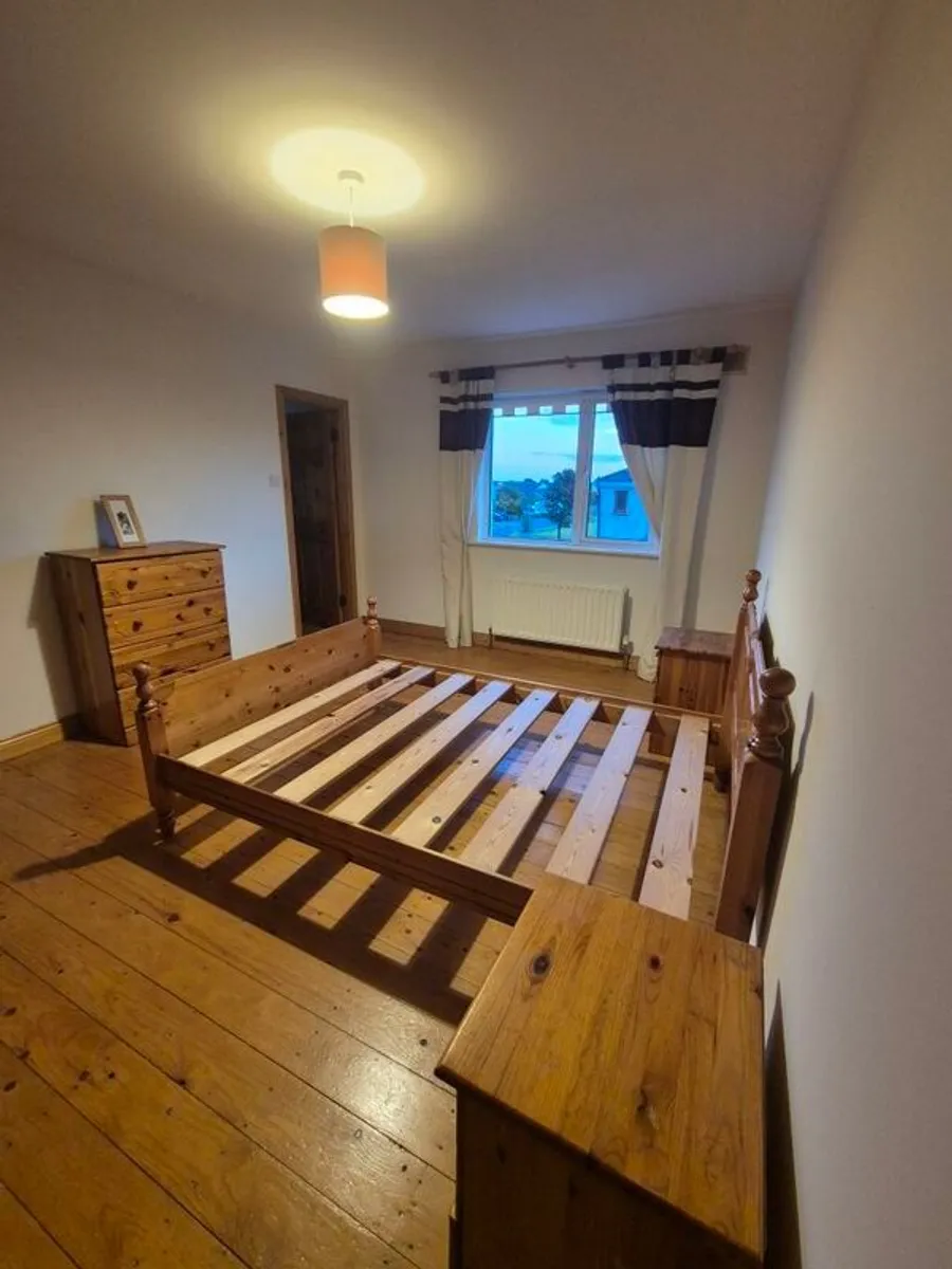 bedroom - Image 2