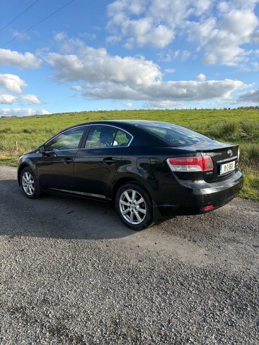 Toyota Avensis - Image 2