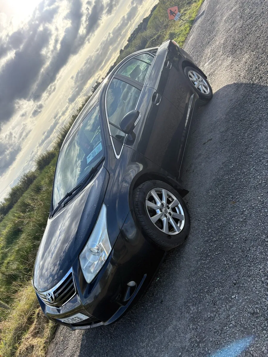 Toyota Avensis - Image 4