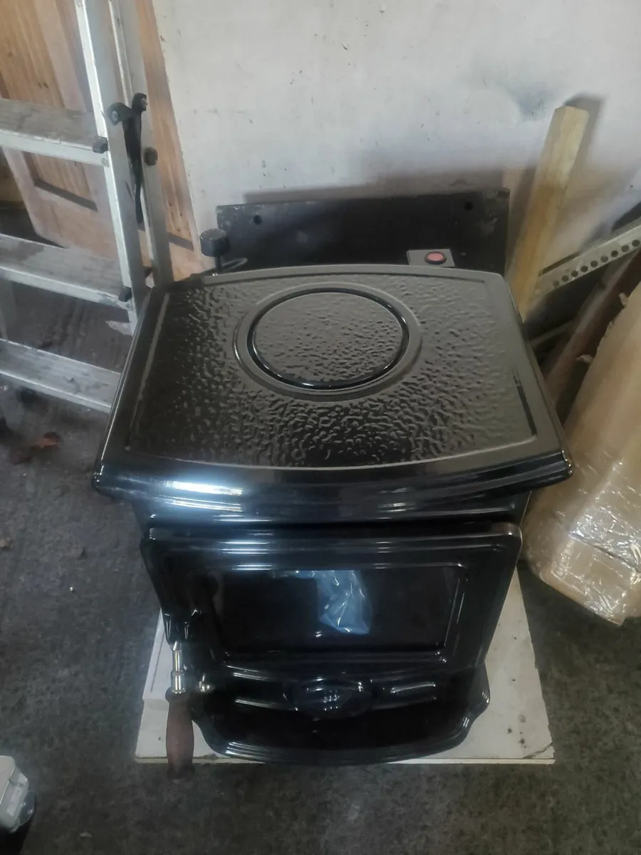 5 kw oil stoves for sale fully serviced and refurb - Image 2