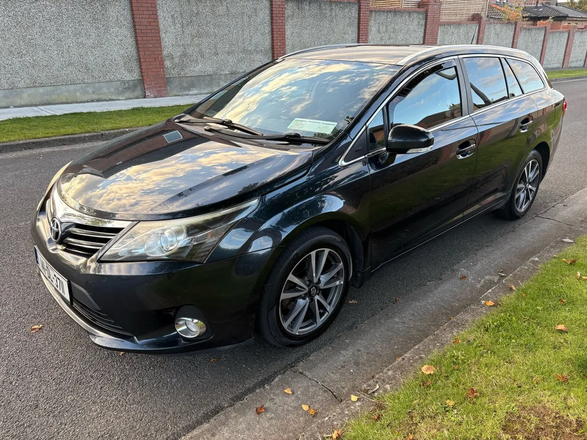 2014 Toyota Avensis High Spec - Image 2
