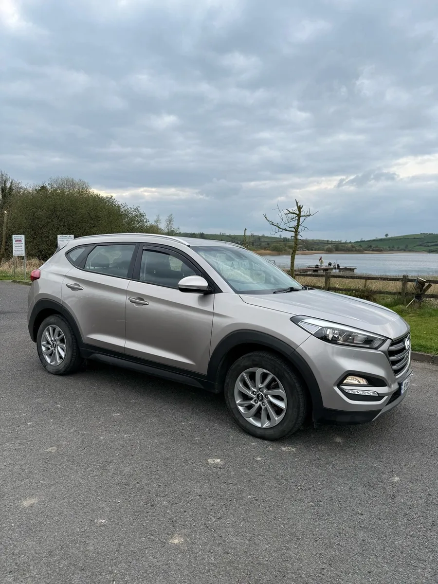 Hyundai Tucson 1.7 Crdi SE NAV Bl/dr 5DR - Image 2