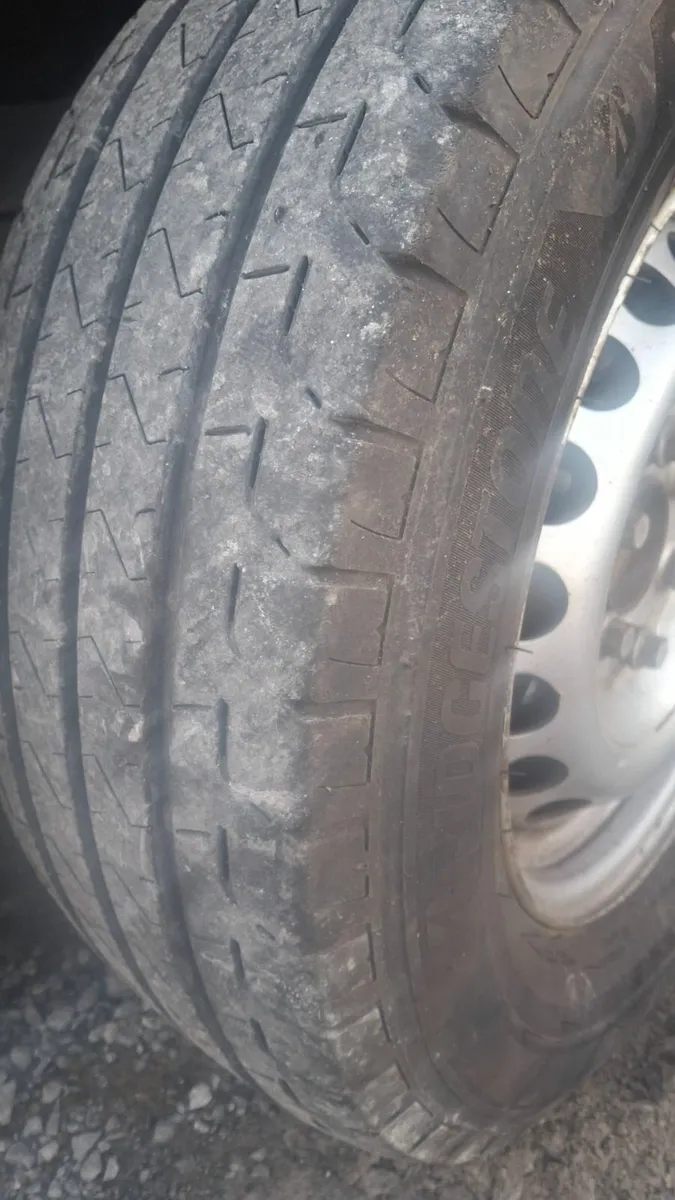 Mercedes 202 NO VAT - Image 4