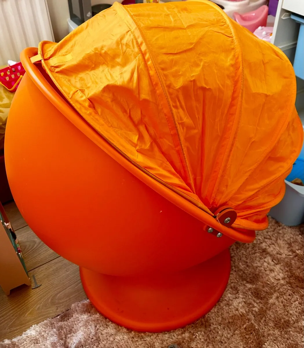 Ikea kids swivel armchair - Image 2