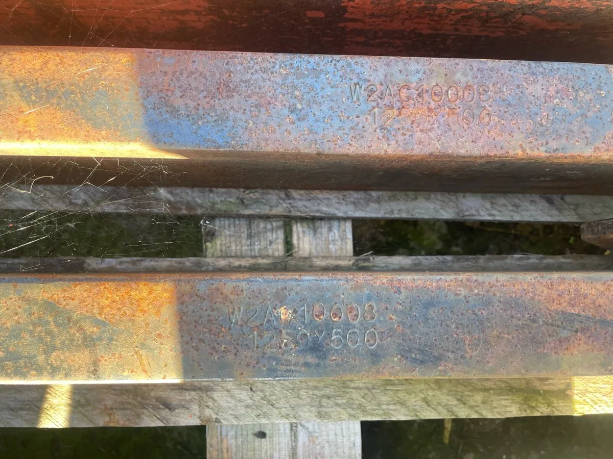 2 sets of pallet forks - Image 3