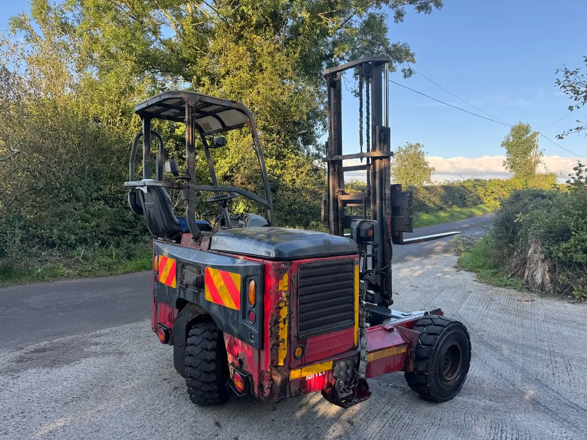 Moffett mounty forklift - Image 1