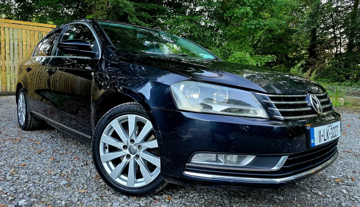 Volkswagen Passat 2011 - Image 1