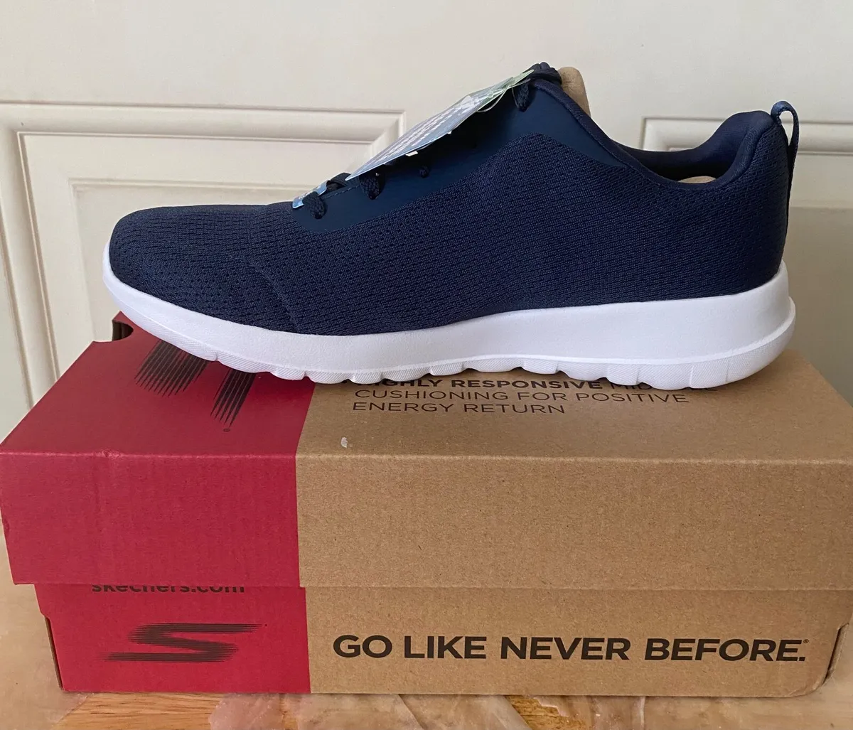 NEW Skechers womens trainers - Image 1
