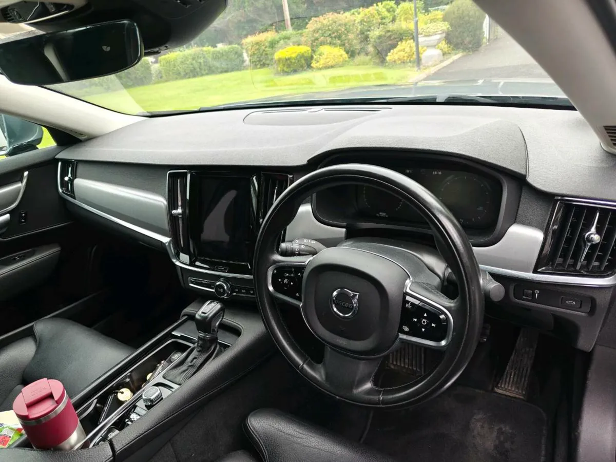 Volvo S90 - Image 4