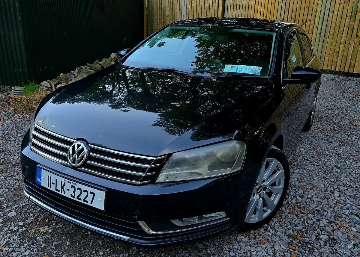 Volkswagen Passat 2011 - Image 4