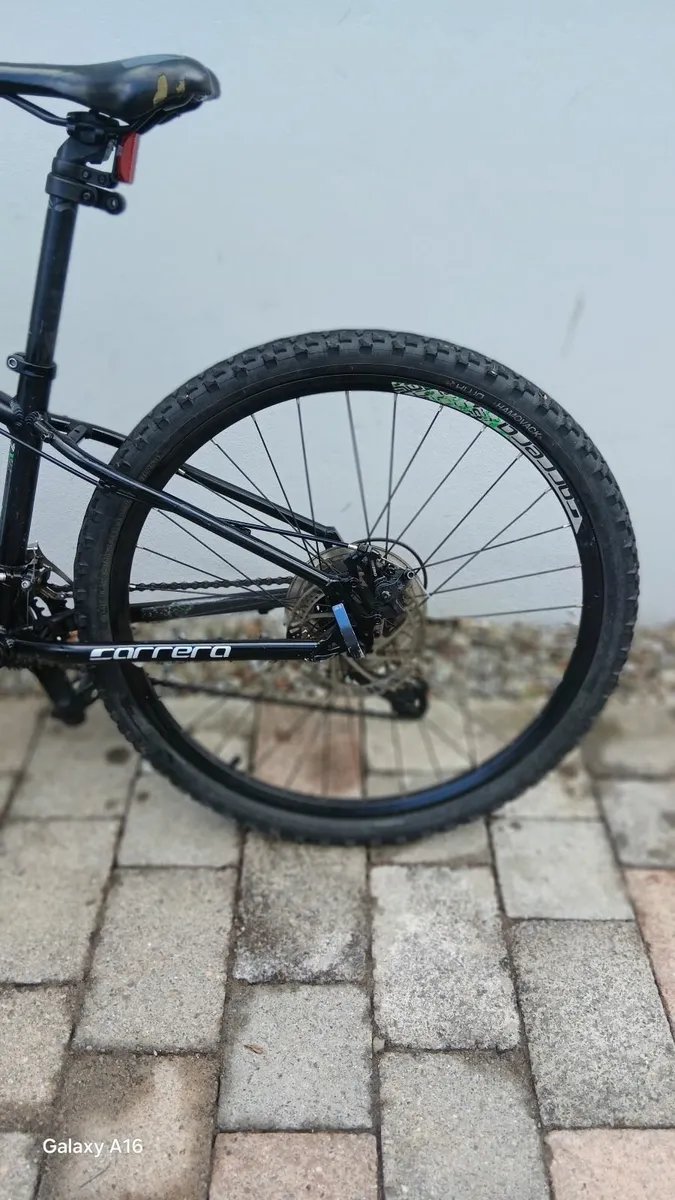 Black Carrera Valour disc bicycle - Image 4