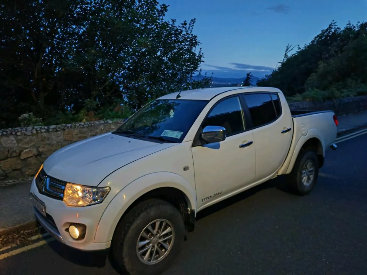 142 L200 2.5D-Di 4x4 Trojan Crewcab tax&tested'26 - Image 2