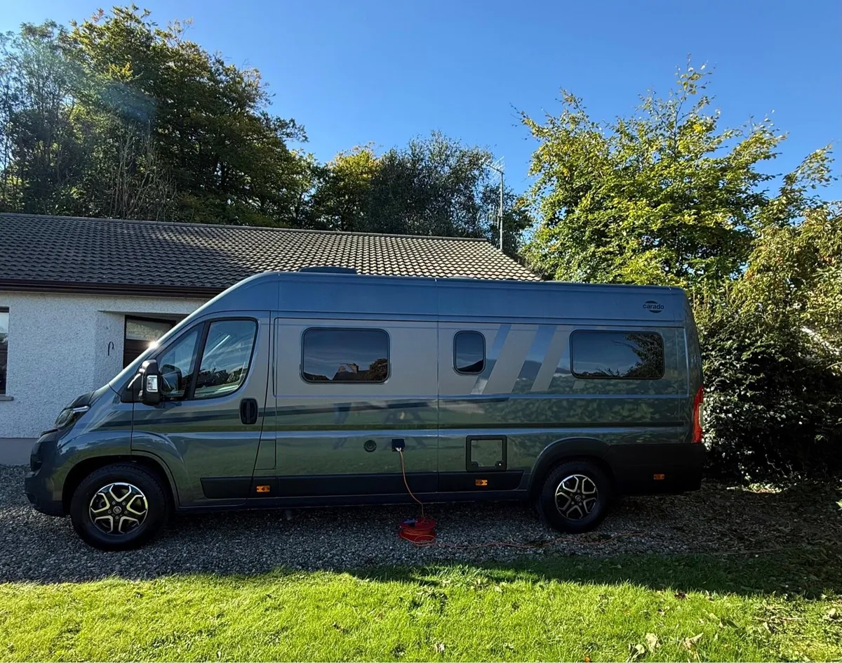 Camper van - Image 1
