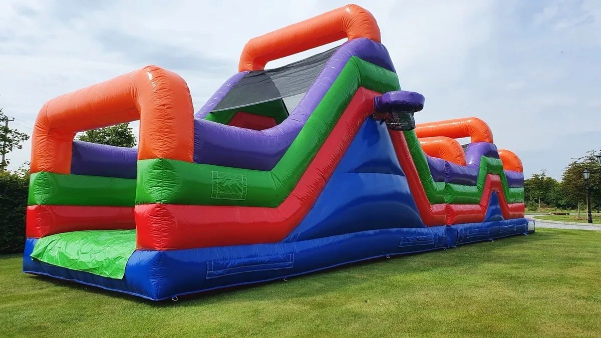 Bouncy castles - Image 3