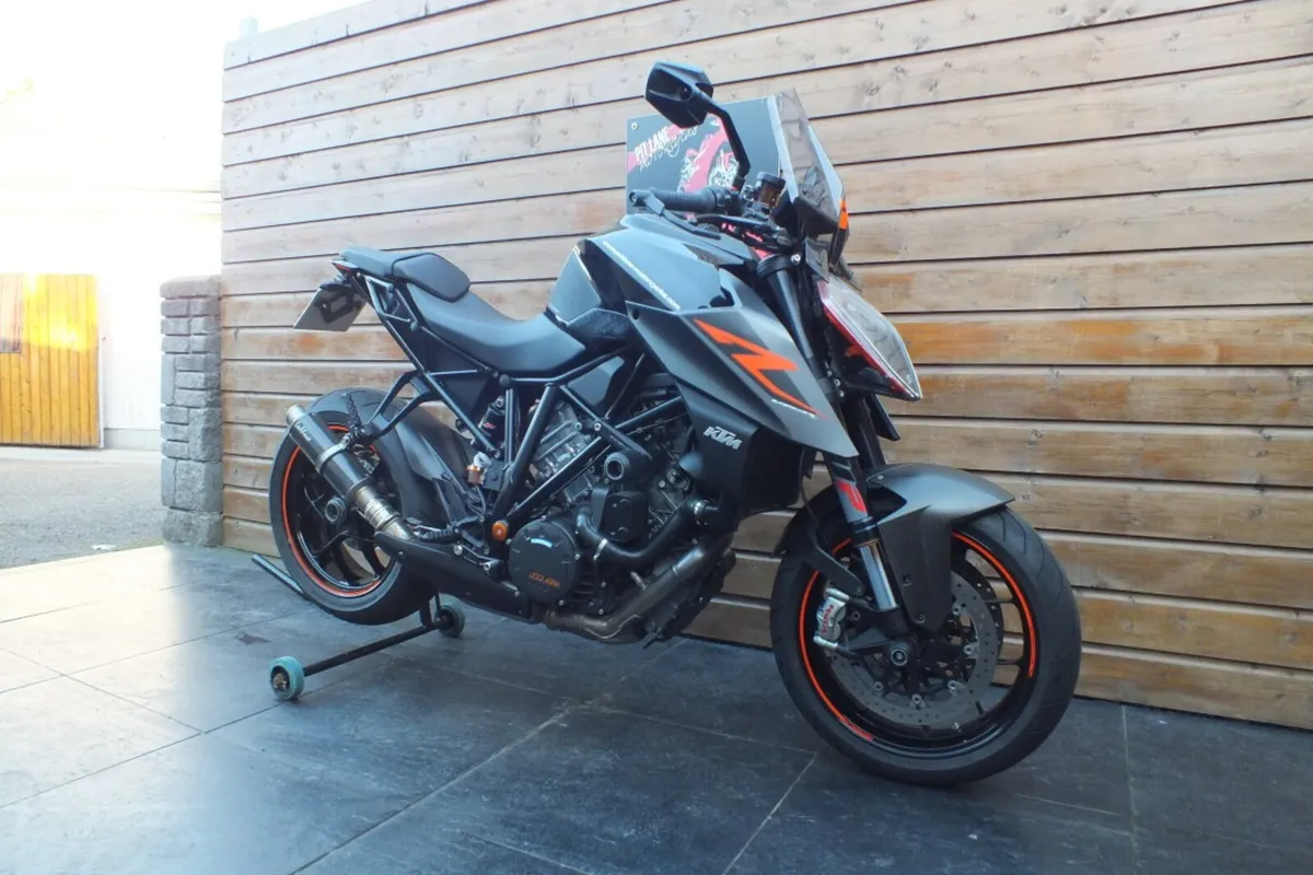 2018 KTM SuperDuke 1290 R (Low Miles & Mint) - Image 2