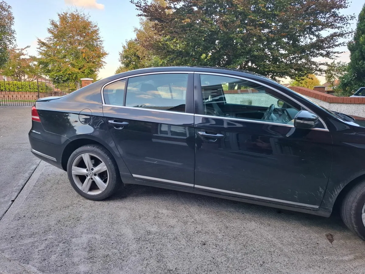 Volkswagen Passat 2012 - Image 3