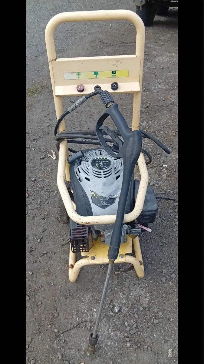 Petrol power washer - Image 2