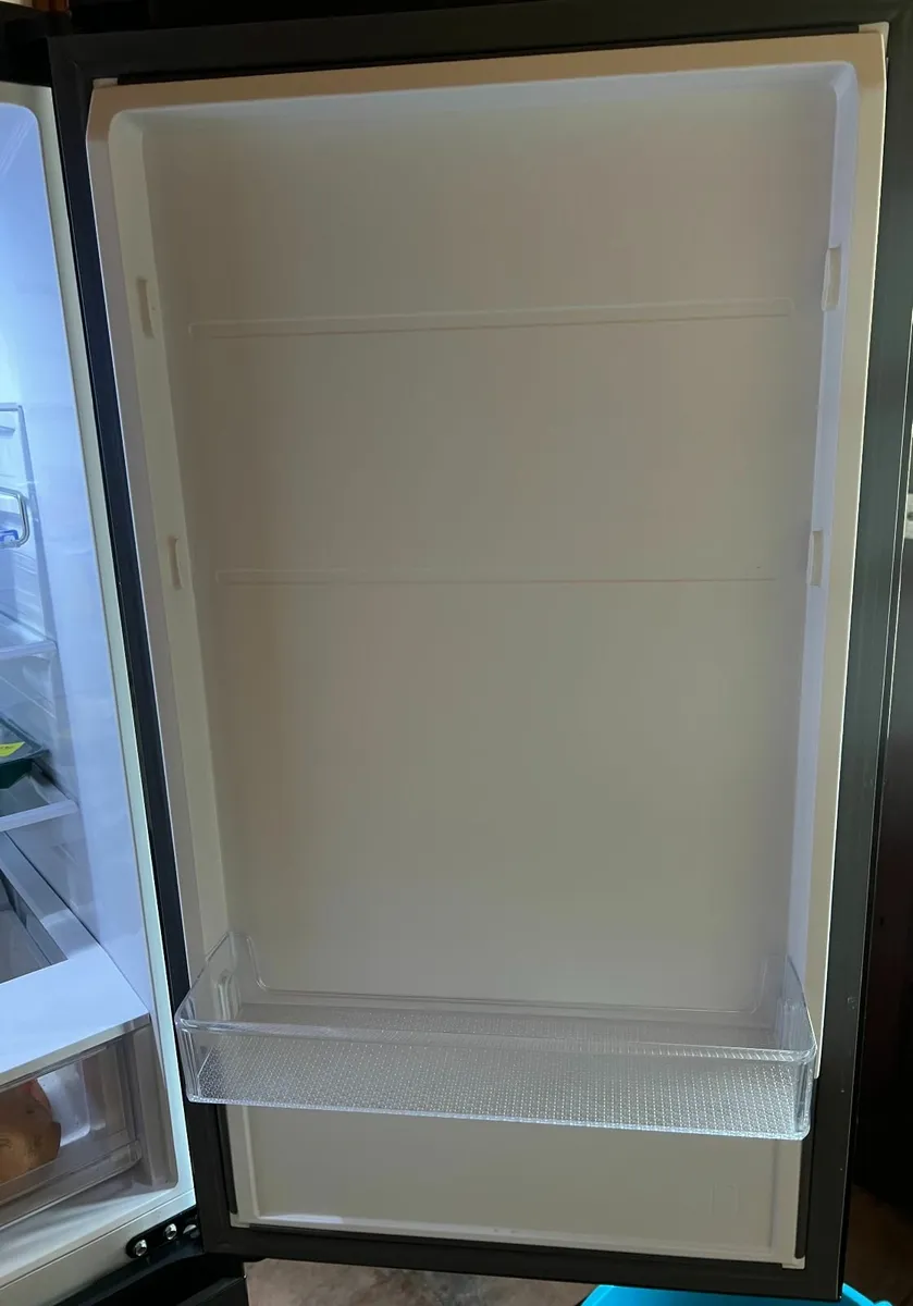Samsung Fridge Freezer F/F - Image 4