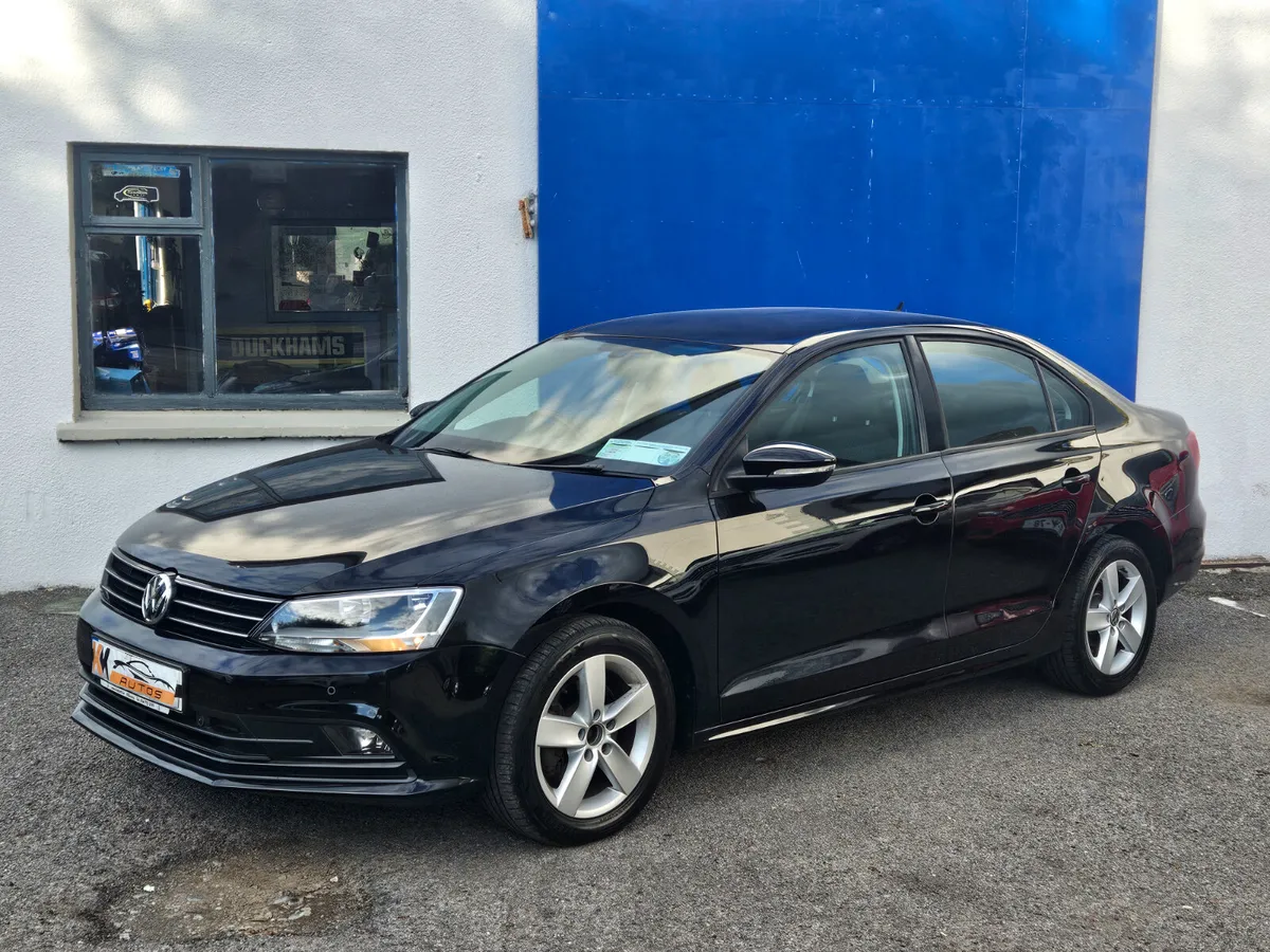 Volkswagen Jetta 2016 - Image 3