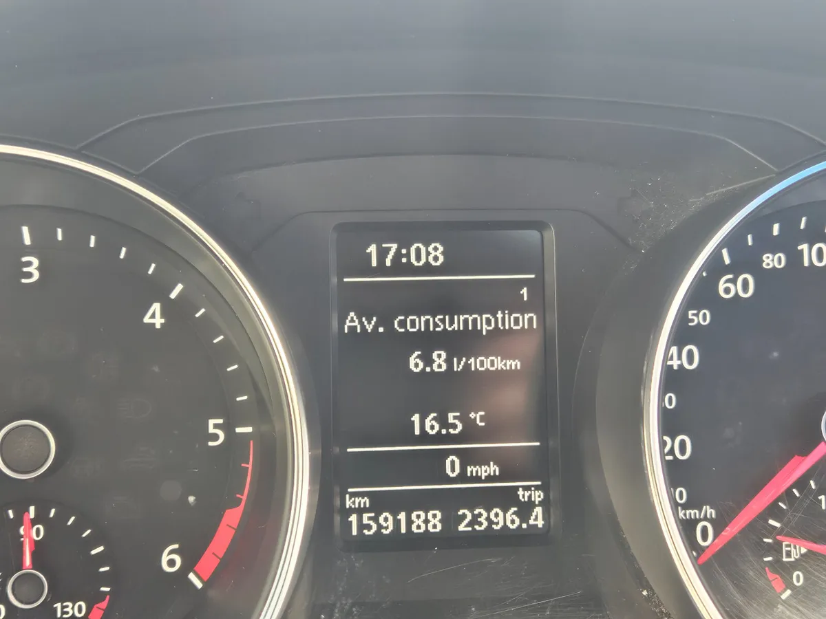 Volkswagen Jetta 2016 - Image 4