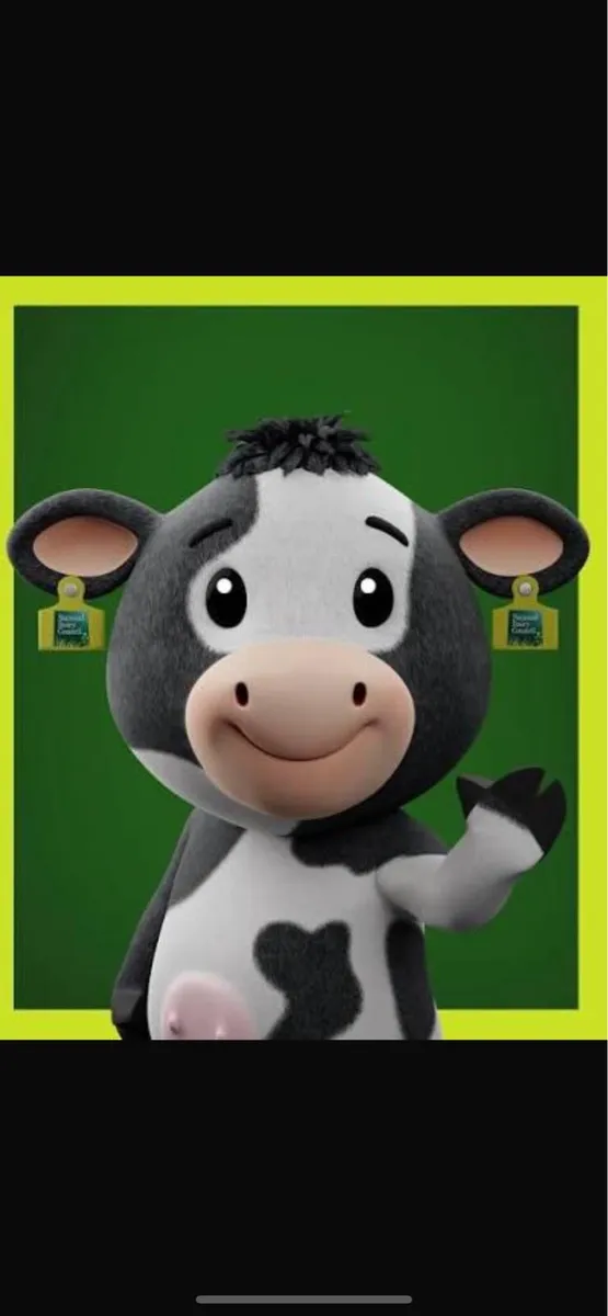 Dairy farm worker - Image 1