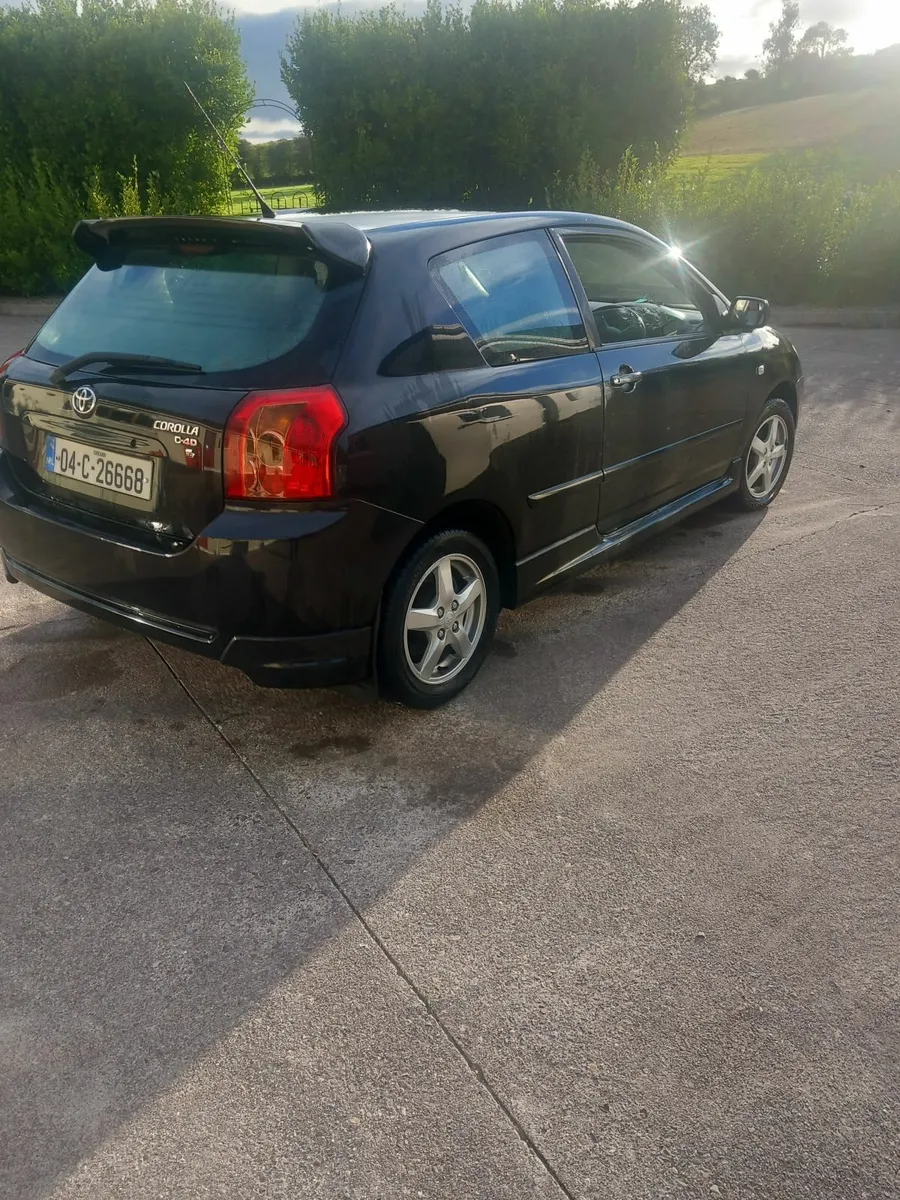 Toyota Corolla 2004 - Image 1