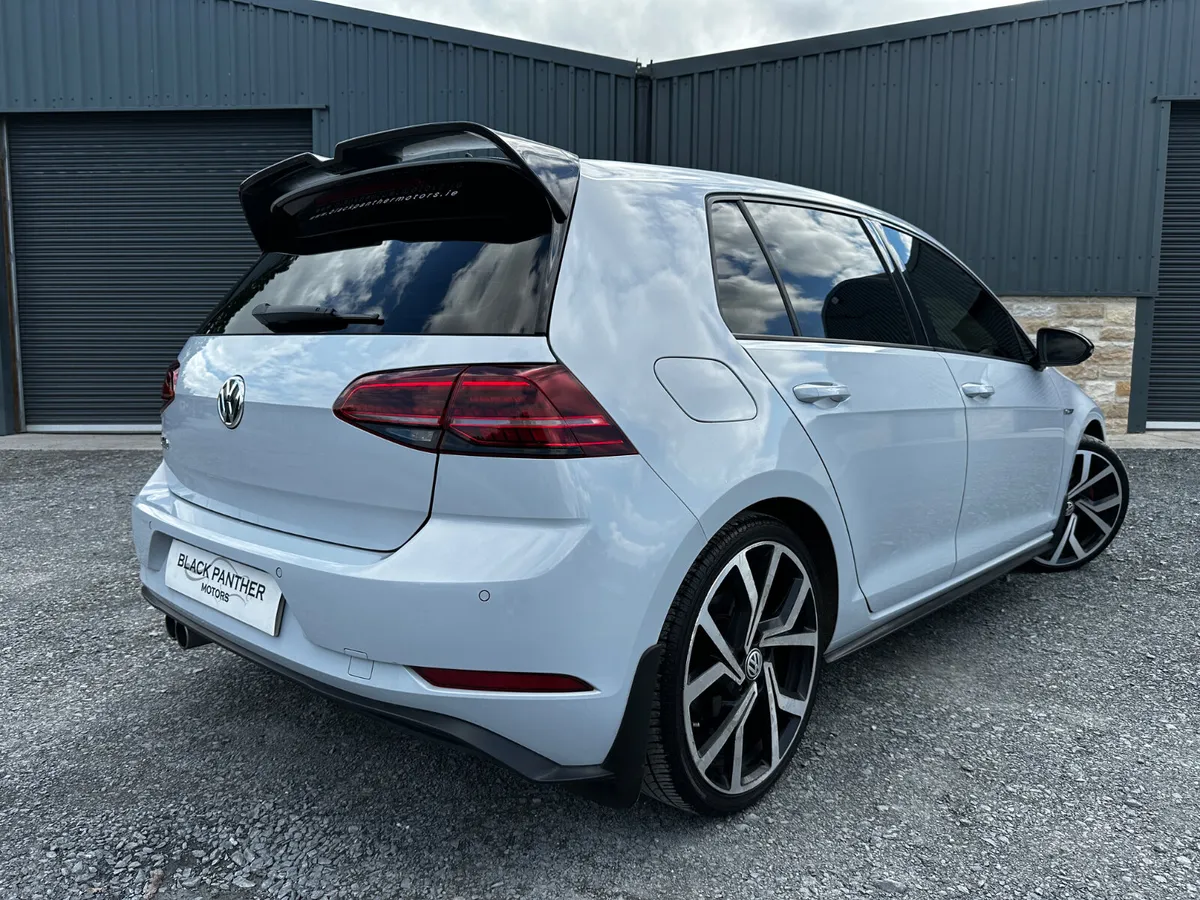Volkswagen Golf 181’ GTD AUTOMATIC/ORYX WHITE - Image 4