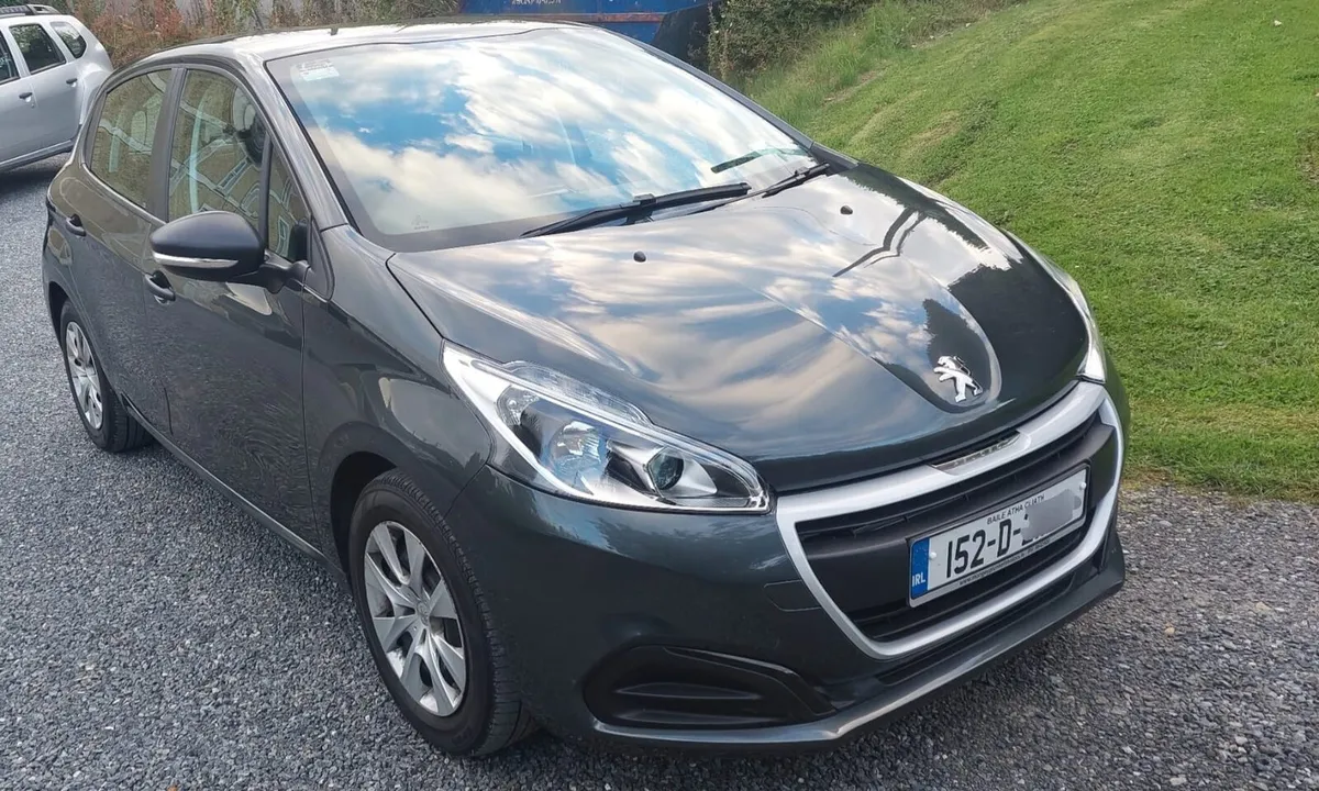 Peugeot 208 - Image 4