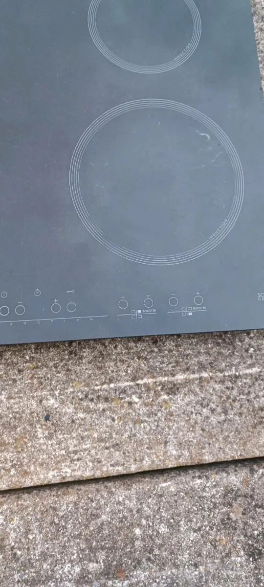 Induction hob - Image 2