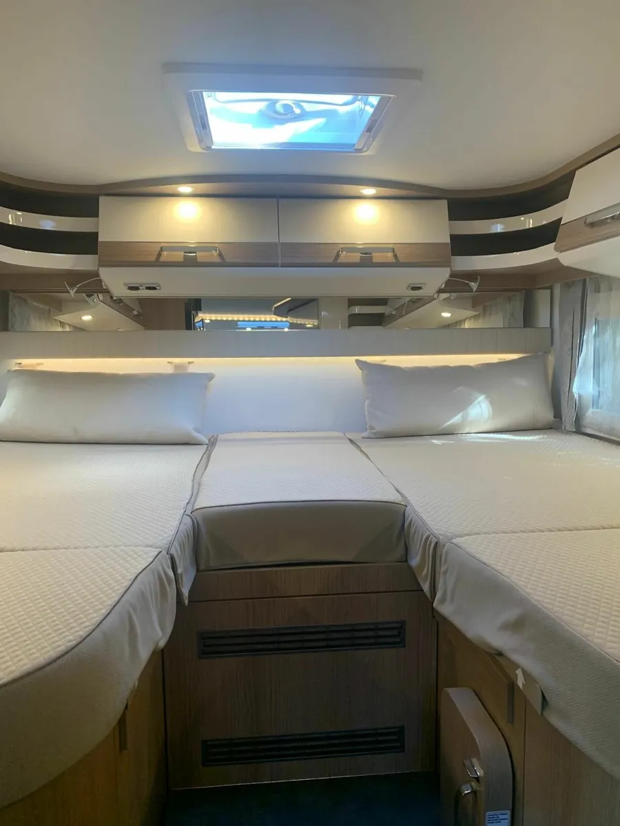Motorhome - Image 4