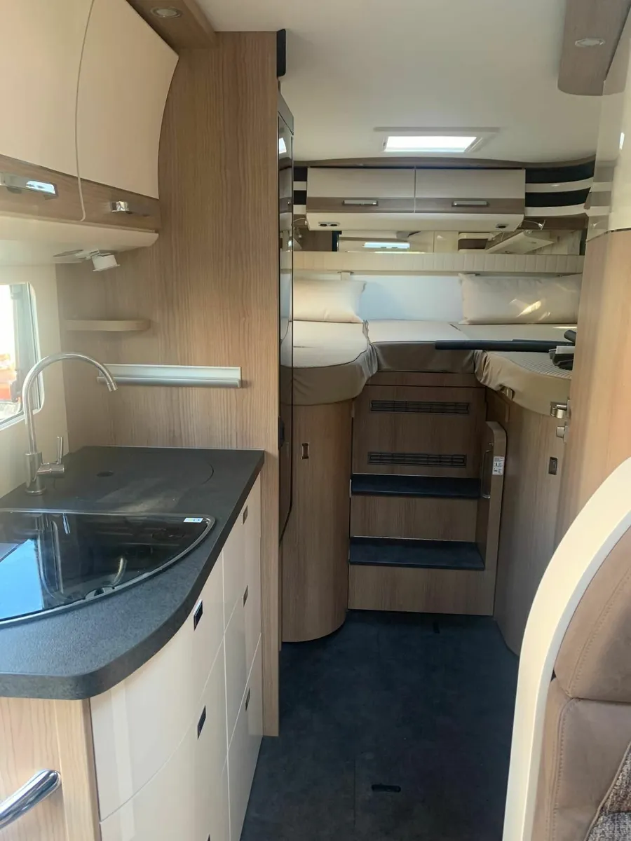Motorhome - Image 4