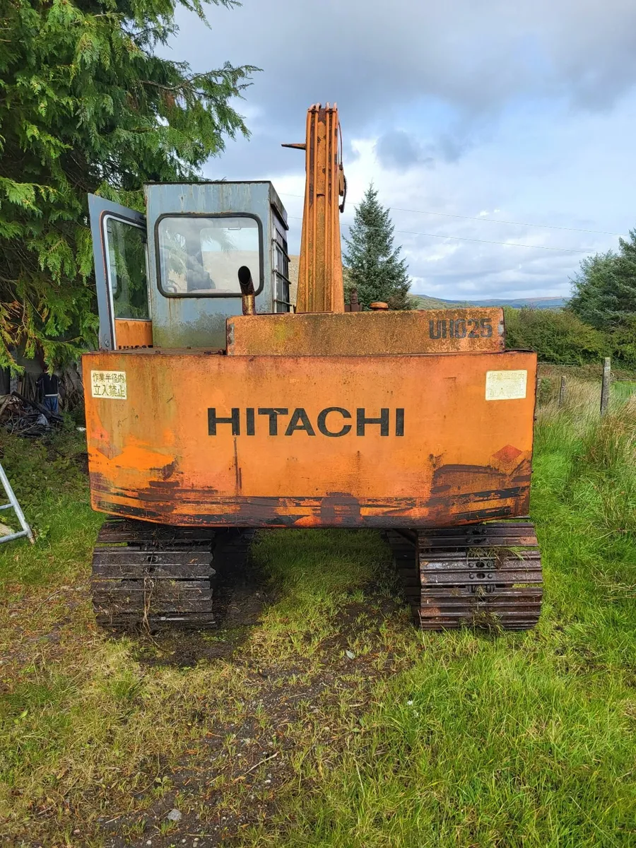 6 tonne Digger - Image 2