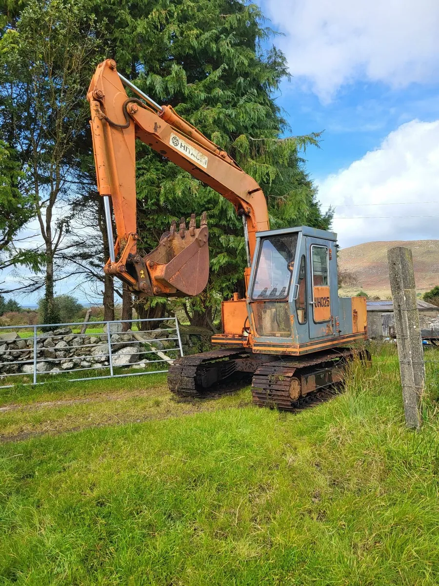 6 tonne Digger - Image 3