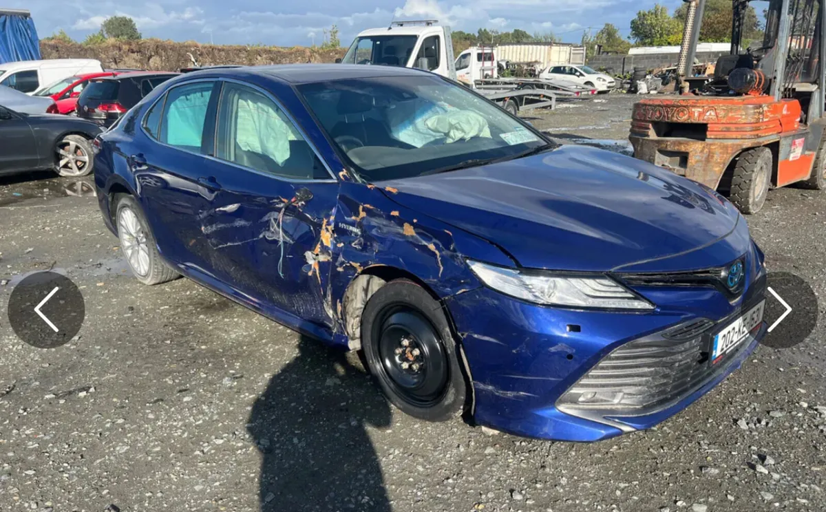 2020 Toyota Camry 2.5 Hybrid Platinum model - Image 2