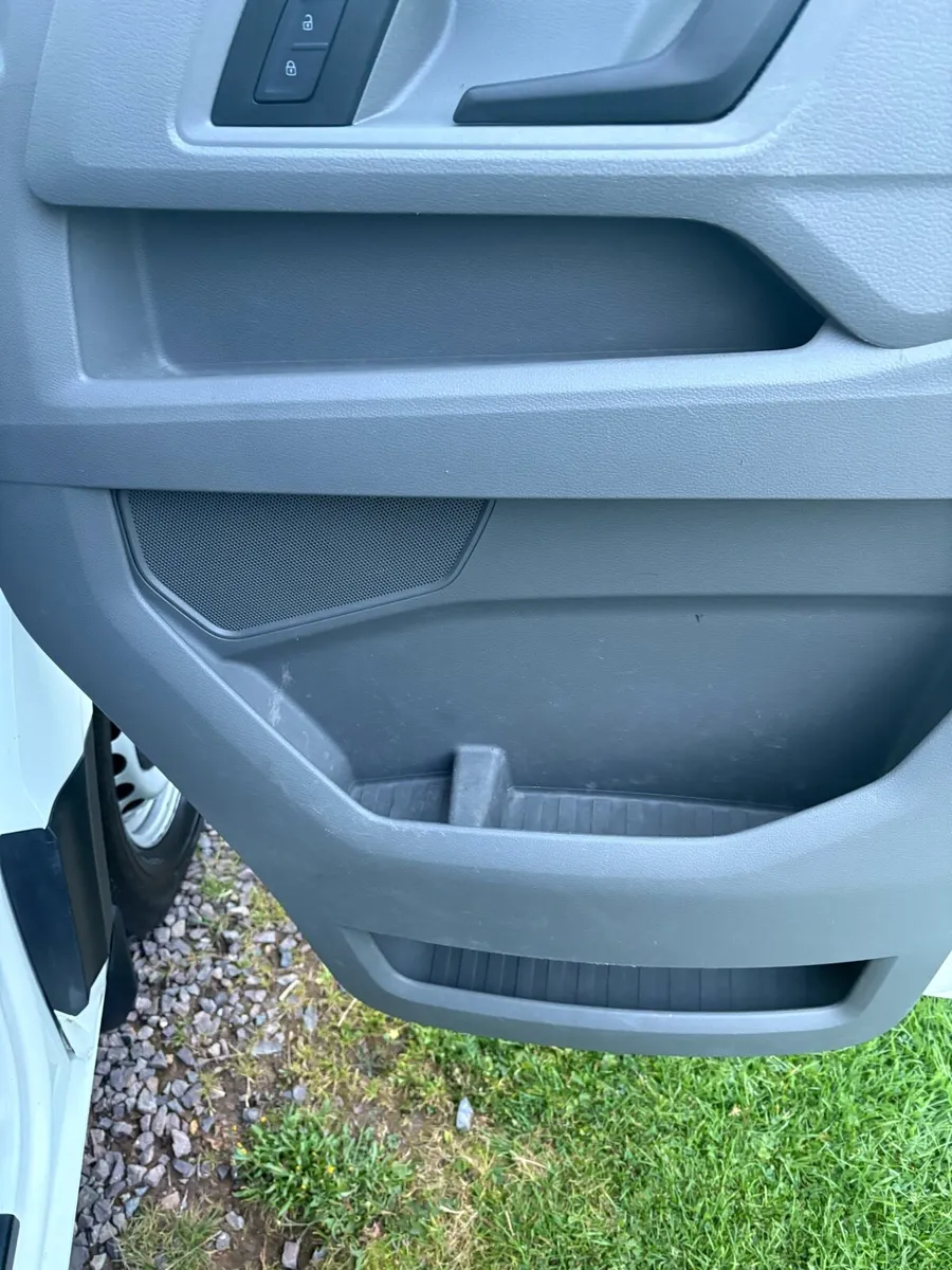 Volkswagen crafter cr35 trendline - Image 4