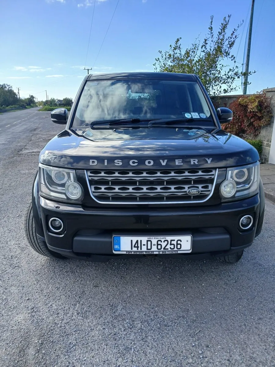 Land Rover Discovery 4 - Image 1
