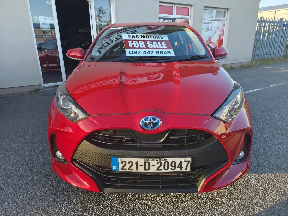 Toyota Yaris 2022 1.5 Hybrid Automatic Perfect Car - Image 2