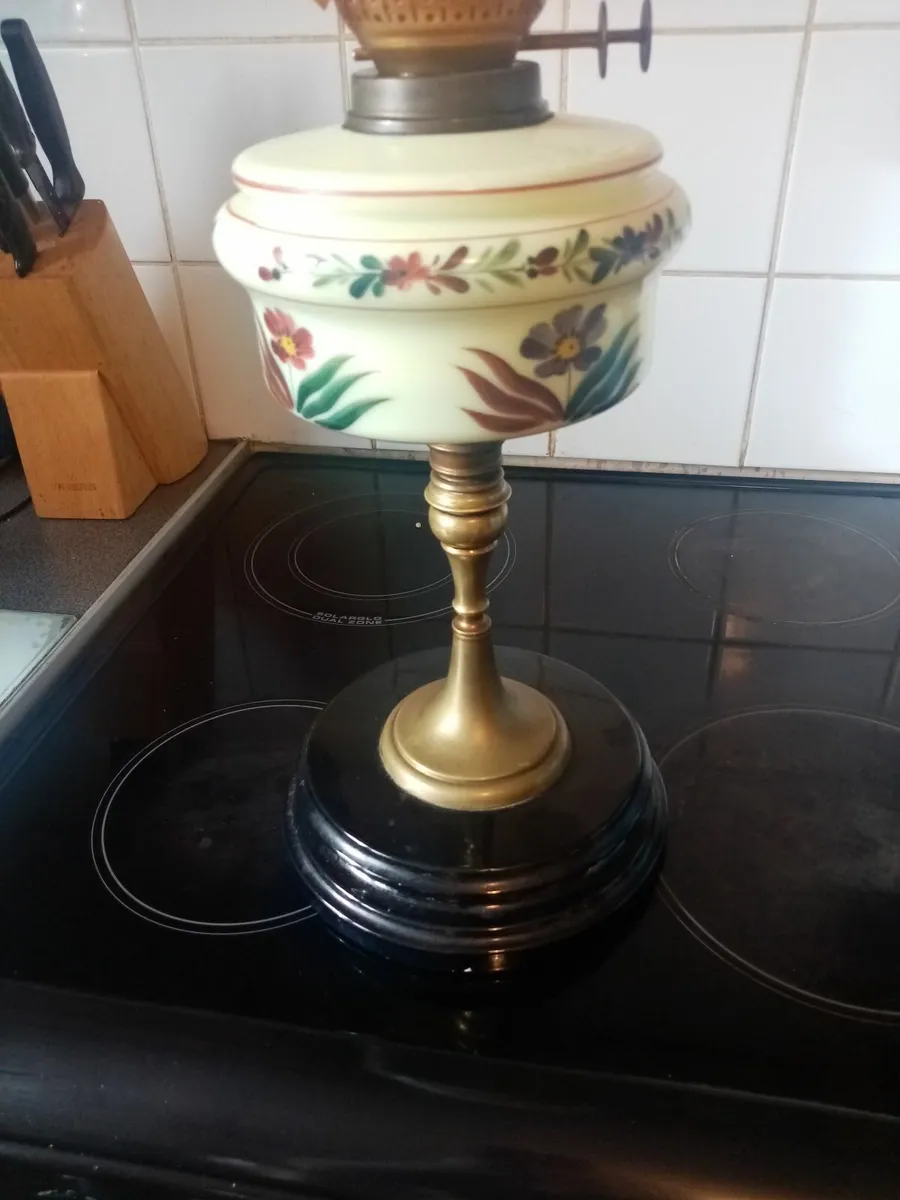 Victorian Oil Lamp - Image 3