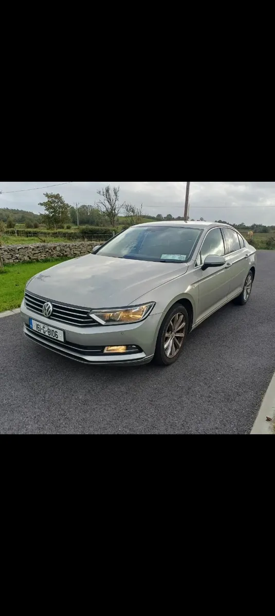 Volkswagen Passat 2016 - Image 2