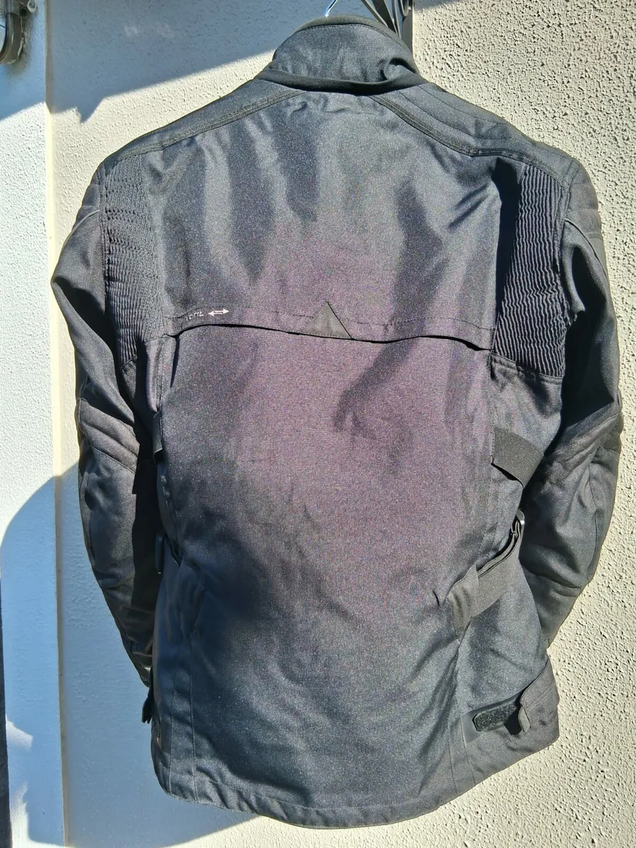 Halvarssons all weather suit. - Image 3