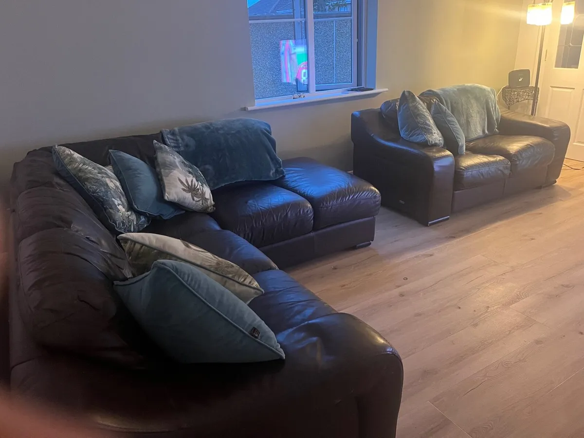 Corner sofa & 2 seater - Image 1