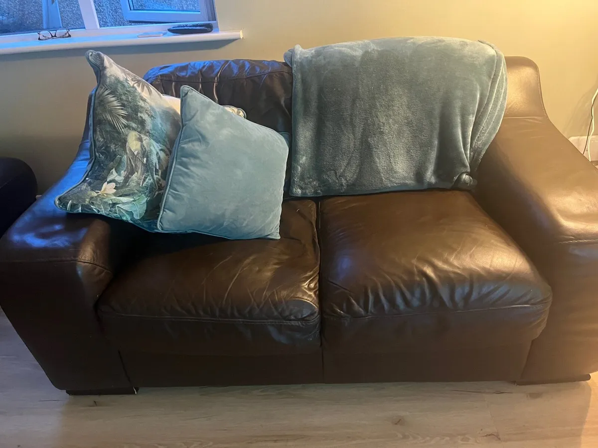 Corner sofa & 2 seater - Image 4