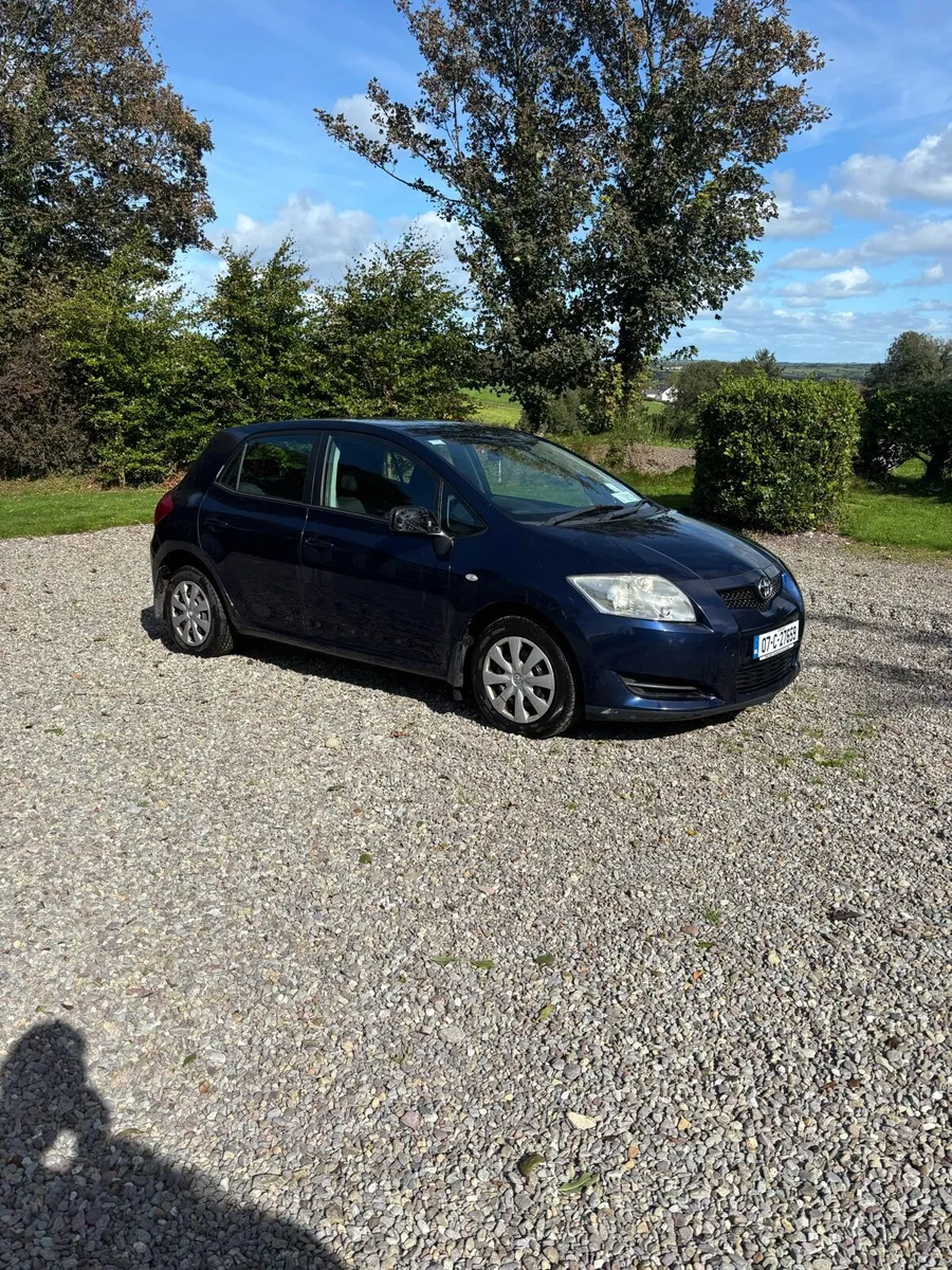 Toyota Auris 1.4 Petrol - Image 1