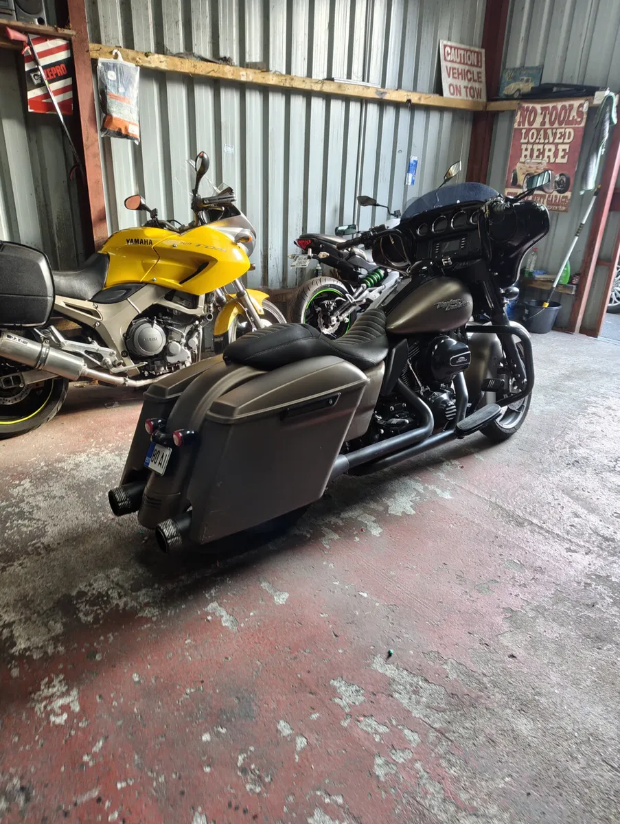2016 HARLEY DAVIDSON  STREET GLIDE  CUSTOM - Image 4