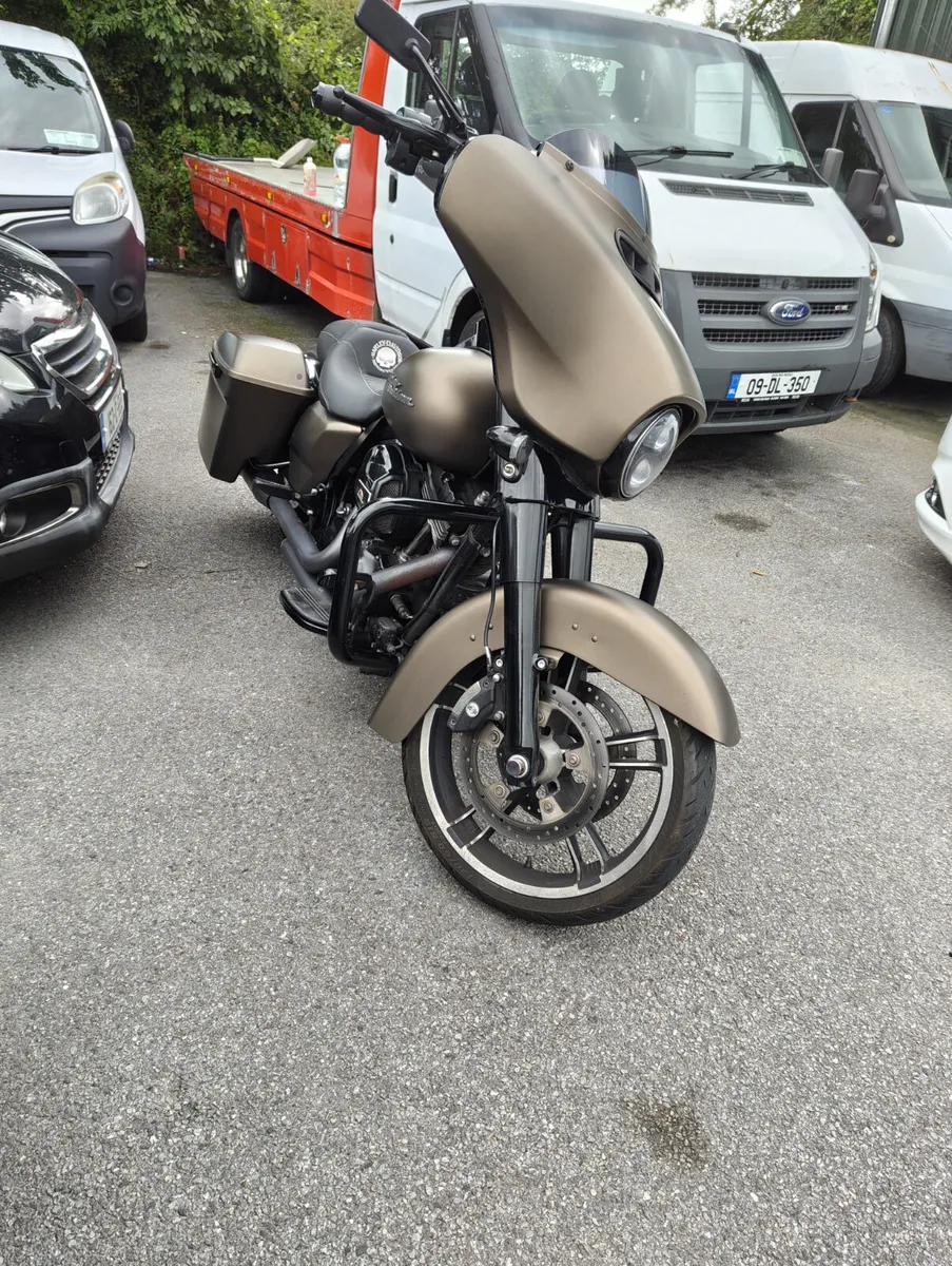 2016 HARLEY DAVIDSON  STREET GLIDE  CUSTOM - Image 3