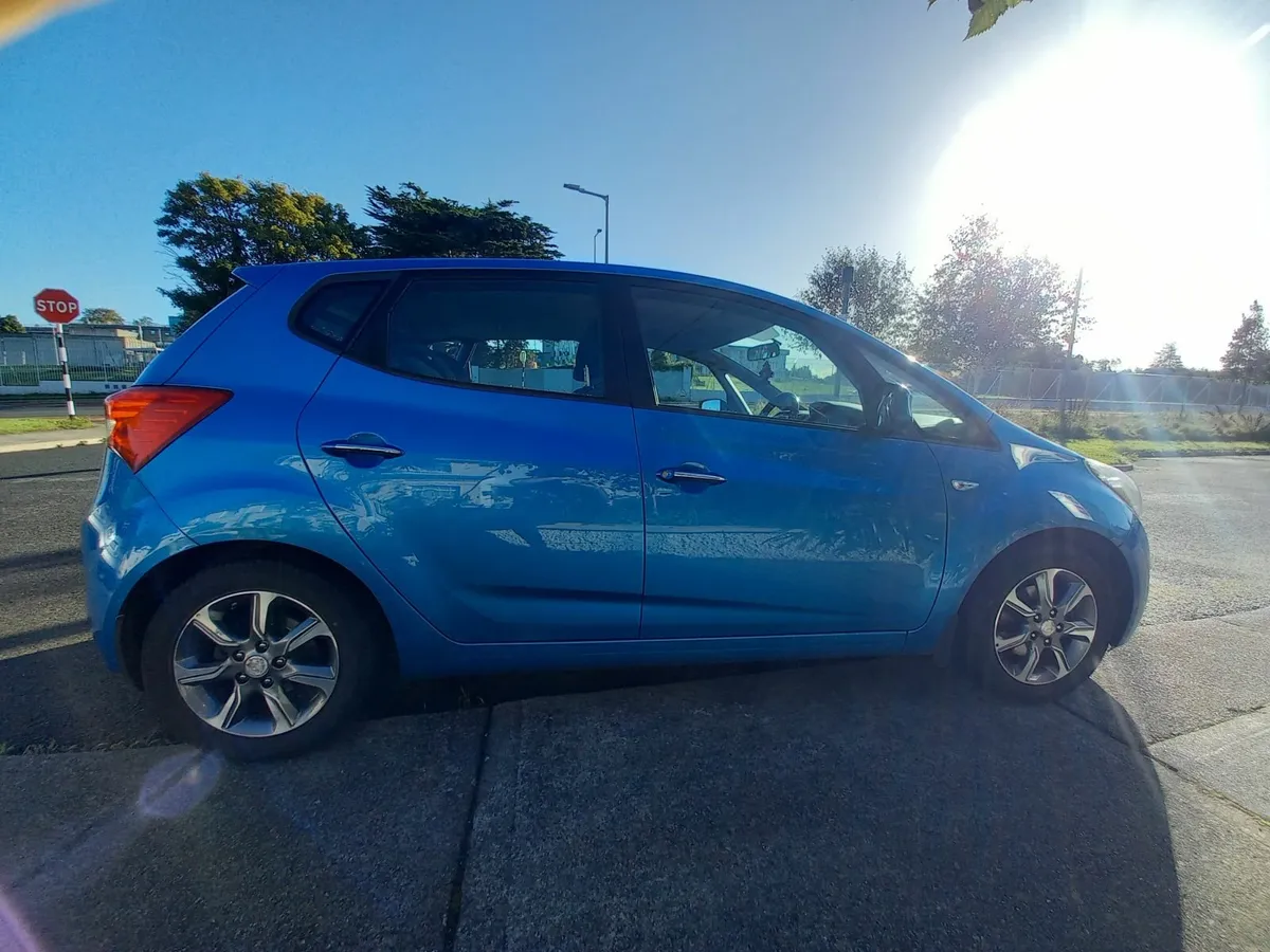 Hyundai ix20 2016 - Image 2