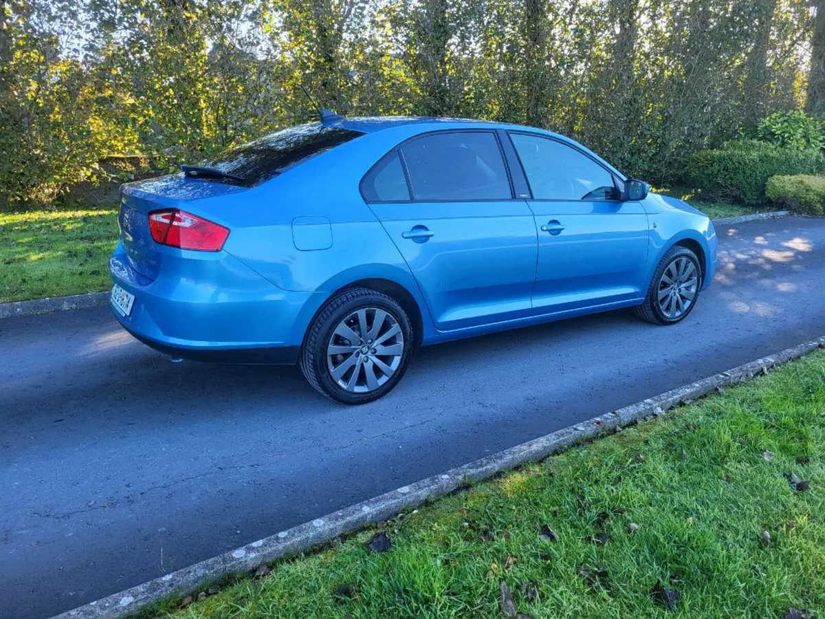 SEAT TOLEDO  1.6  TDI LOW KMS - Image 2